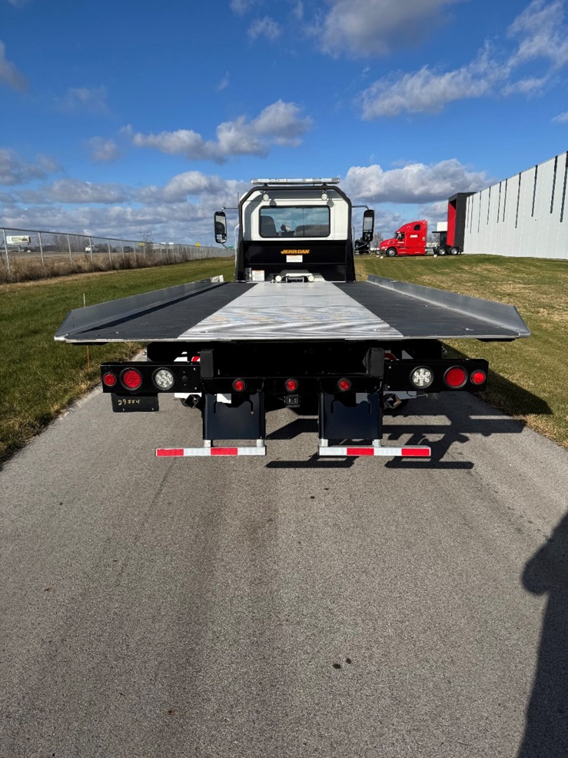 2024 MACK MD6 - USED TRUCKS FLAT BED - image 5